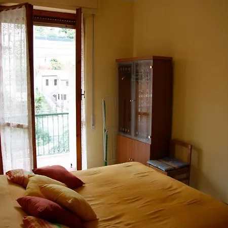 Interno 12 * Varazze