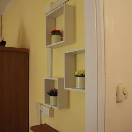 Interno 12 * Varazze