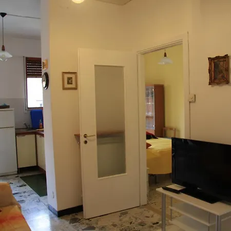 Interno 12 Apartment *