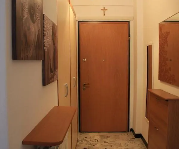 Interno 12 * ואראצה